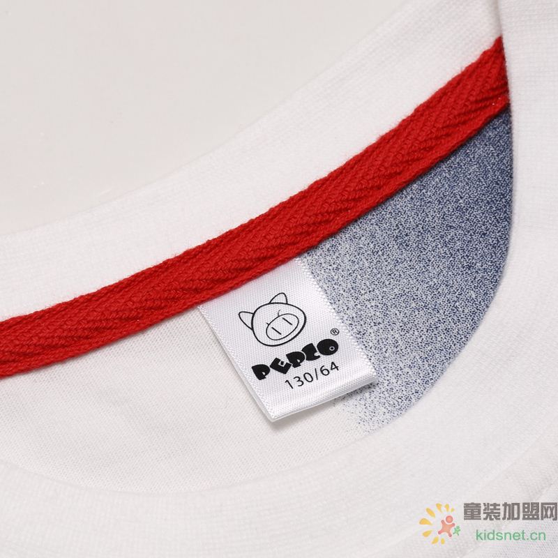 关注度:10 内容导读:品牌:PEPCO/小猪班纳颜色分类:珍珠白领型:圆领参考身高:100cm110cm120cm130cm140cm150cm160cm170cm适用性别:男货号:113251175模特实拍:实拍有模特面料:纯棉(95%及以上)风格:学院图案:卡通动漫袖长:短袖是否带帽子:无