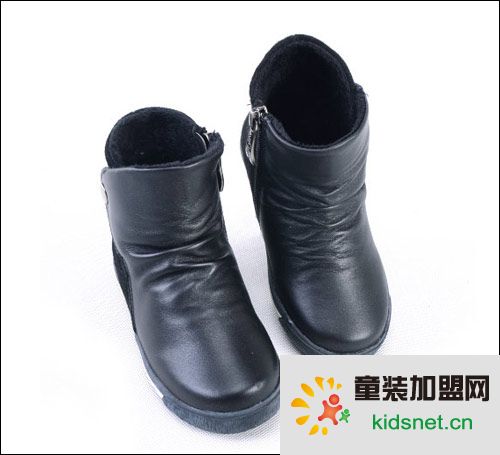 時尚狗狗品牌童鞋 甜美而獨特的童年時光